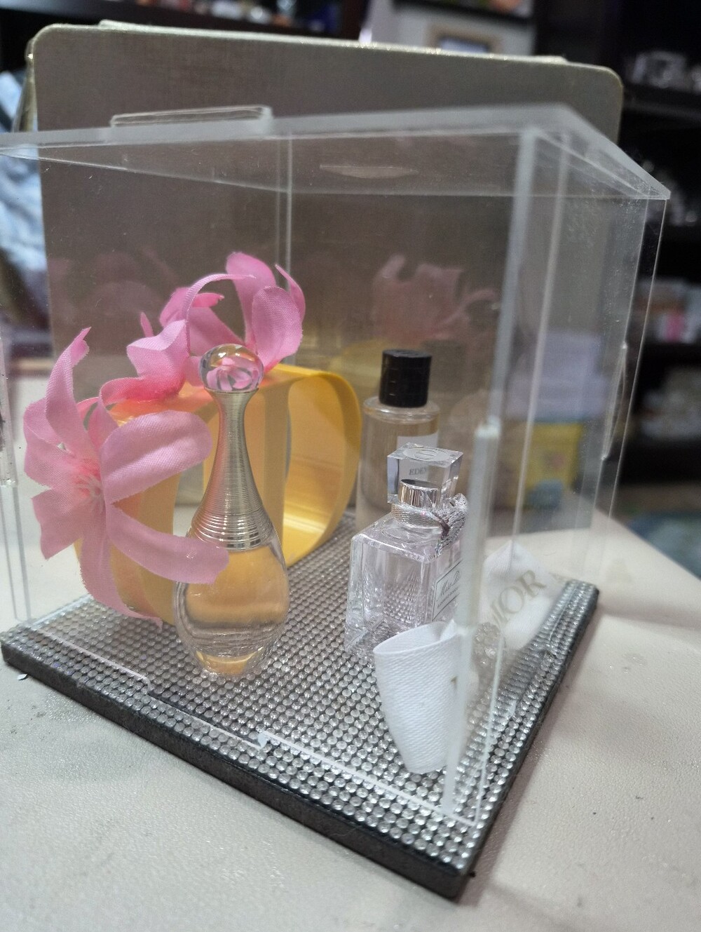 Dior Sampler Shadow Box - Picture 5 of 8